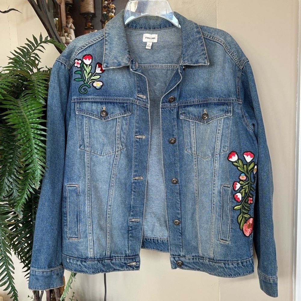 Sneak Peek Floral Jean Jacket Denim "Par Amour" 100% Cotton Button Up Patches